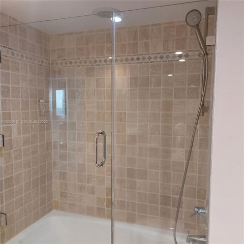 2301 Collins Ave 1125, Miami Beach, FL 33139