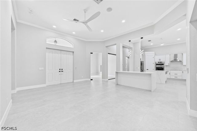1817 Lagoon LN, Cape Coral, FL 33914