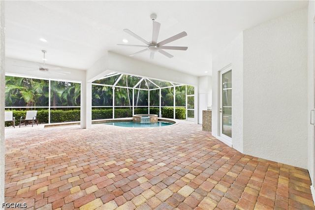 1817 Lagoon LN, Cape Coral, FL 33914