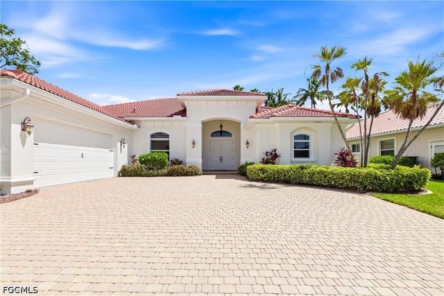 1817 Lagoon LN, Cape Coral, FL 33914