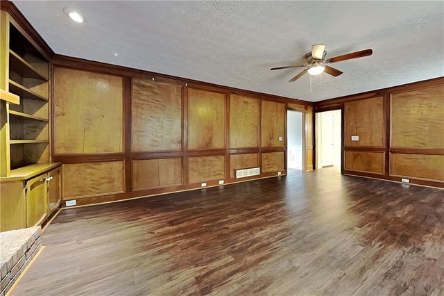 3651 Mountain Cove Road, Snellville, GA 30039