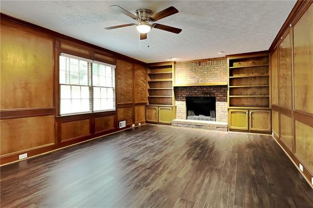 3651 Mountain Cove Road, Snellville, GA 30039