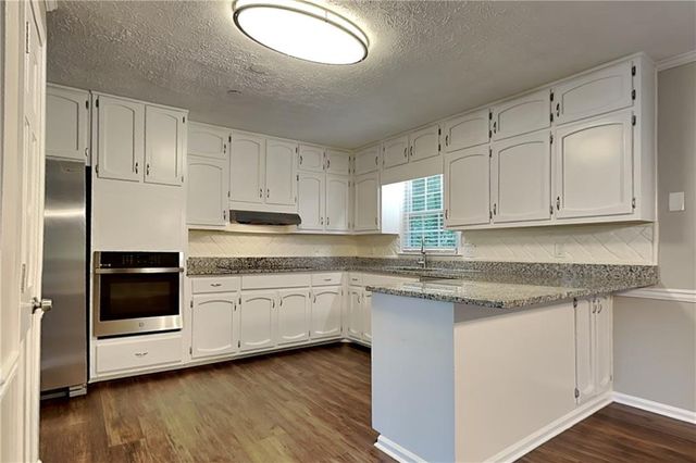 3651 Mountain Cove Road, Snellville, GA 30039