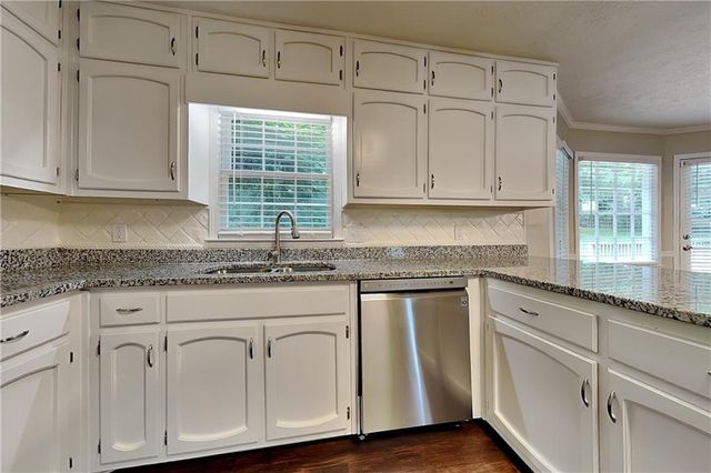 3651 Mountain Cove Road, Snellville, GA 30039
