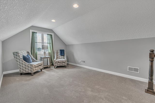 3122 W 34th Street, Davenport, IA 52806