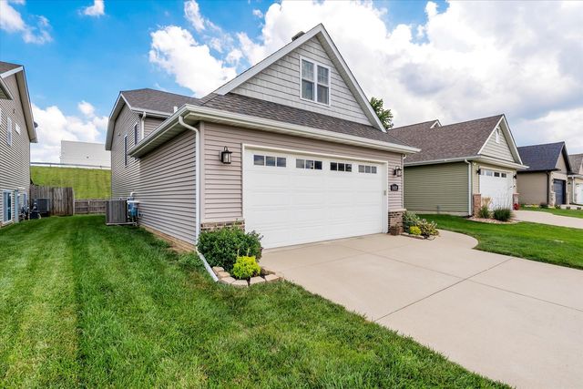 3122 W 34th Street, Davenport, IA 52806