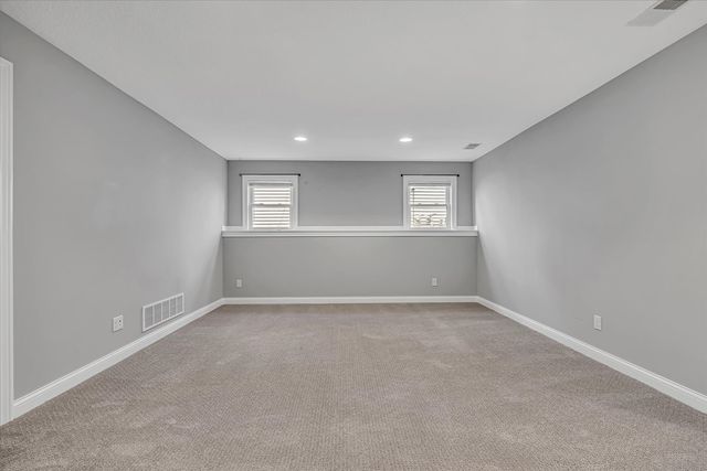 3122 W 34th Street, Davenport, IA 52806