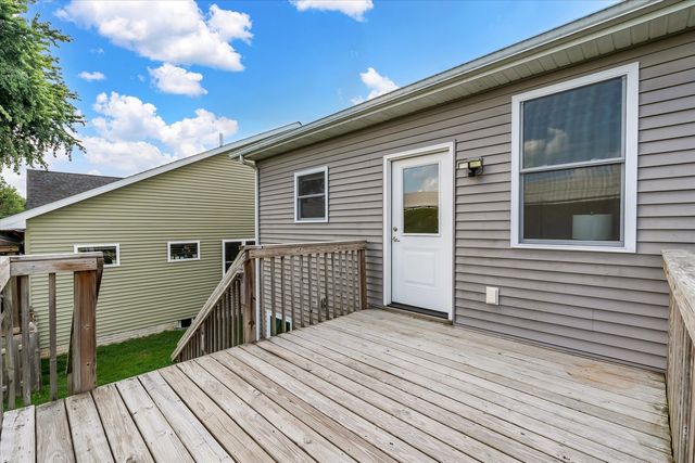3122 W 34th Street, Davenport, IA 52806