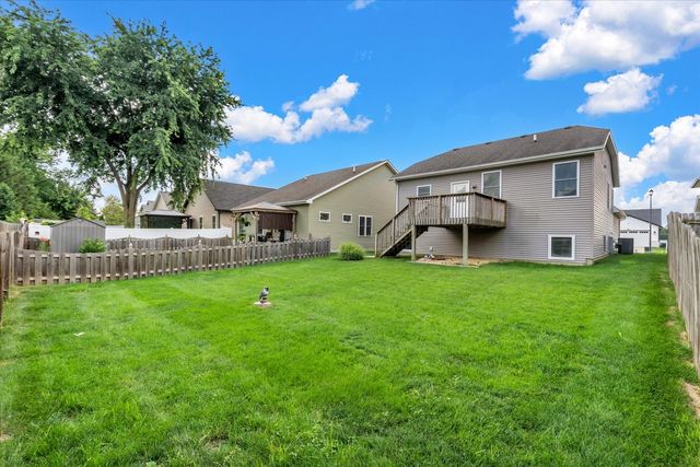 3122 W 34th Street, Davenport, IA 52806