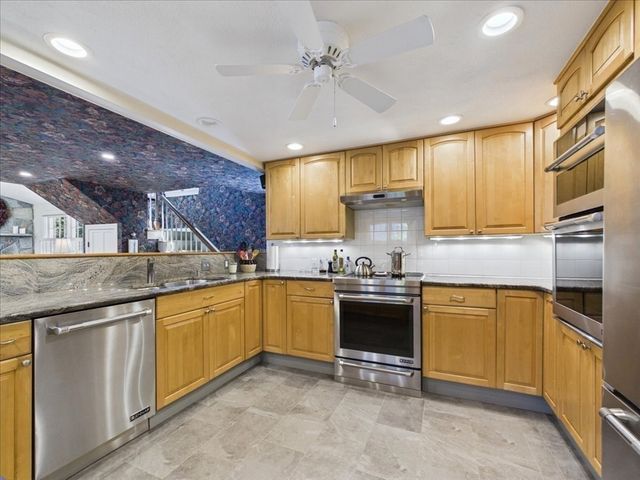 163 Woodside Lane, Arlington, MA 02474