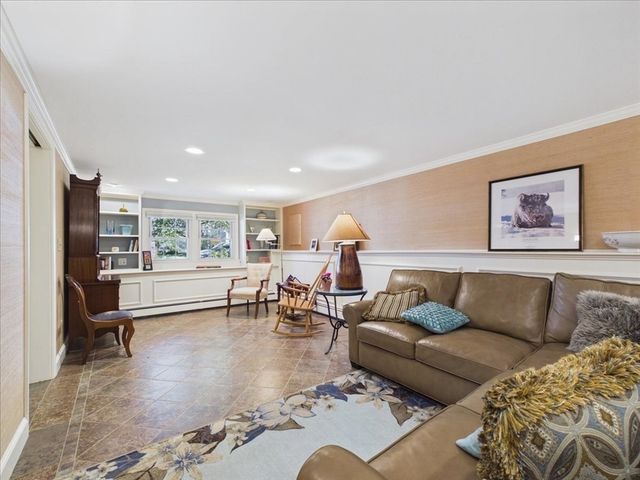 163 Woodside Lane, Arlington, MA 02474