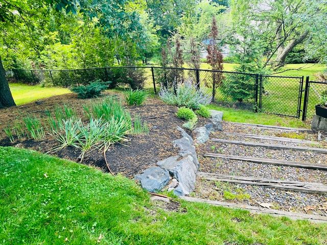 163 Woodside Lane, Arlington, MA 02474