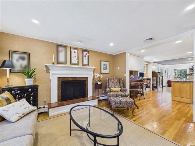 163 Woodside Lane, Arlington, MA 02474