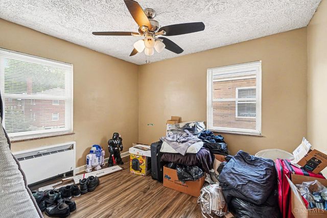 2370 Losantiville Avenue, Cincinnati, OH 45237