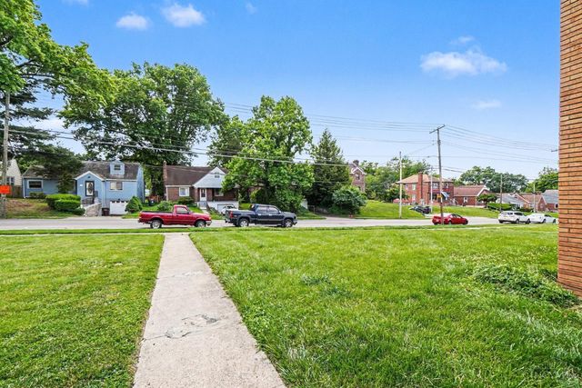 2370 Losantiville Avenue, Cincinnati, OH 45237