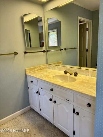 109 Berwick Avenue, West End, NC 27376