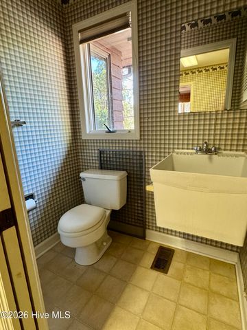 109 Berwick Avenue, West End, NC 27376