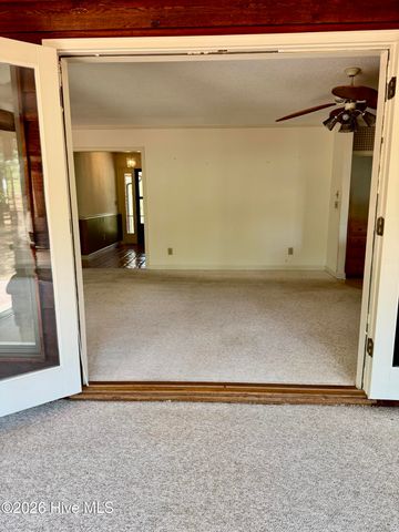 109 Berwick Avenue, West End, NC 27376
