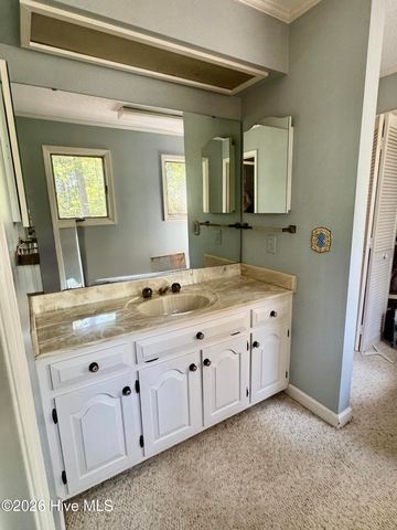 109 Berwick Avenue, West End, NC 27376