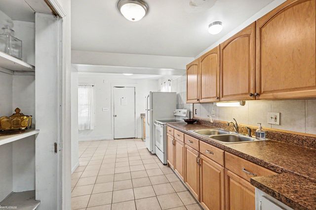 36899 Main Street, New Baltimore, MI 48047