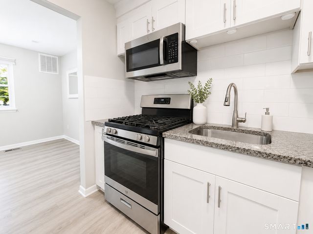 65 East Broadway B, Milford, CT 06460
