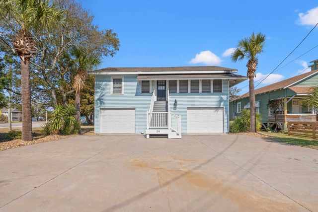 214 2nd Ave. S, North Myrtle Beach, SC 29582
