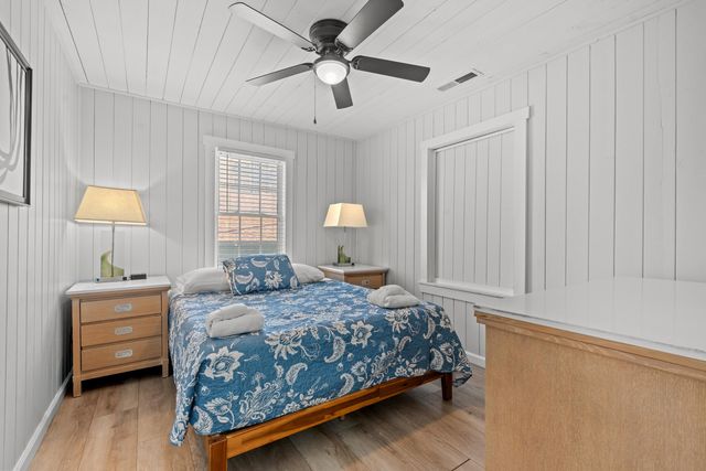 214 2nd Ave. S, North Myrtle Beach, SC 29582