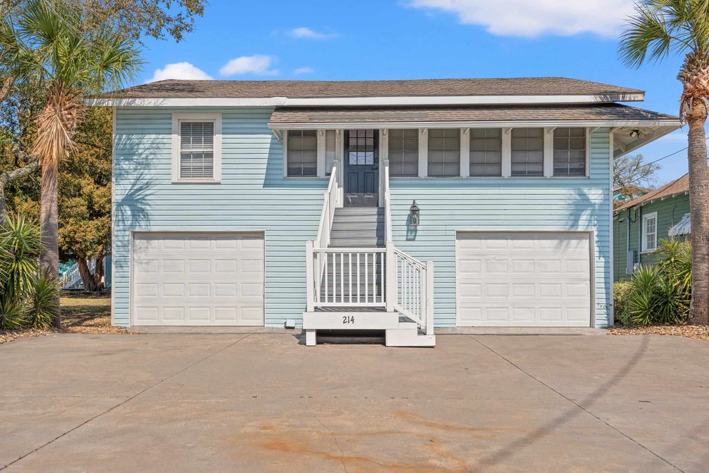 214 2nd Ave. S, North Myrtle Beach, SC 29582