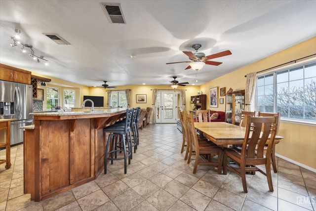 28891 Cuesta Court, Keene, CA 93531