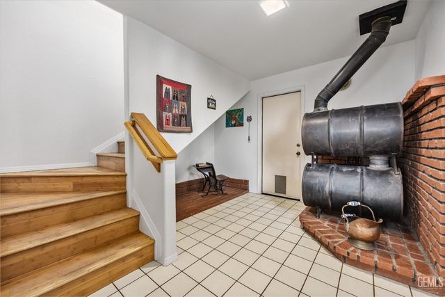 28891 Cuesta Court, Keene, CA 93531