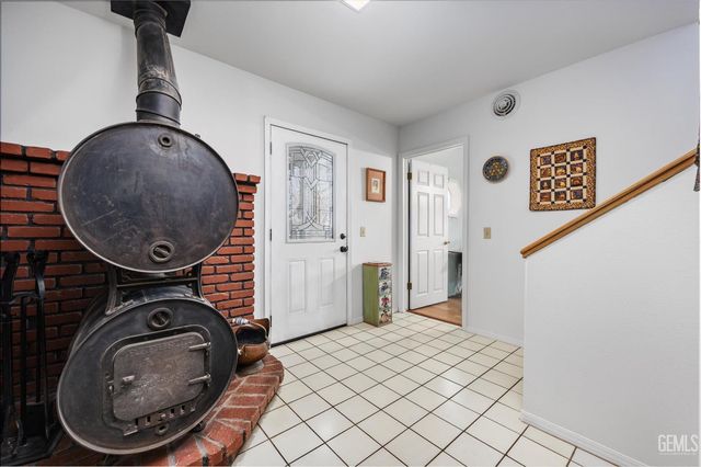 28891 Cuesta Court, Keene, CA 93531