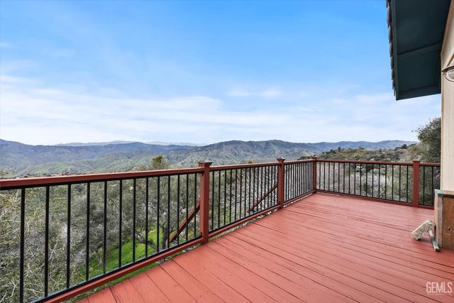 28891 Cuesta Court, Keene, CA 93531