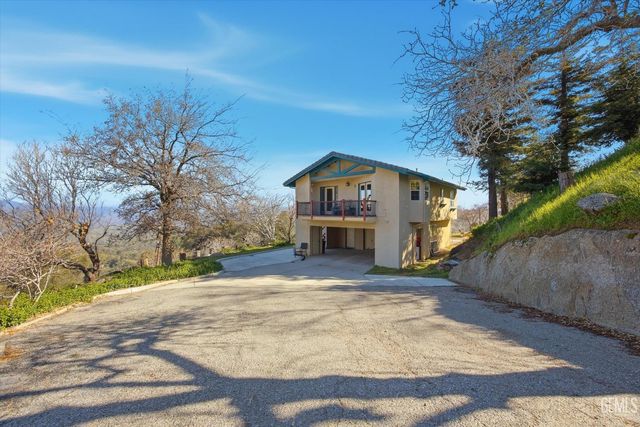 28891 Cuesta Court, Keene, CA 93531