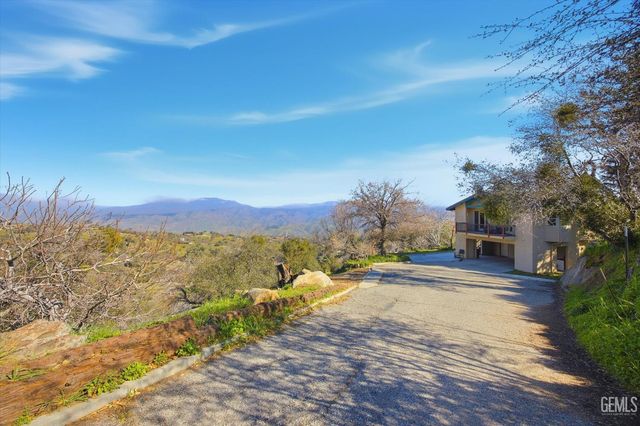 28891 Cuesta Court, Keene, CA 93531