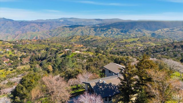 28891 Cuesta Court, Keene, CA 93531