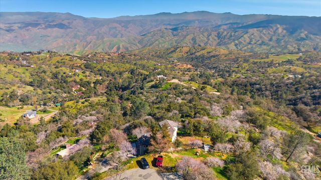 28891 Cuesta Court, Keene, CA 93531