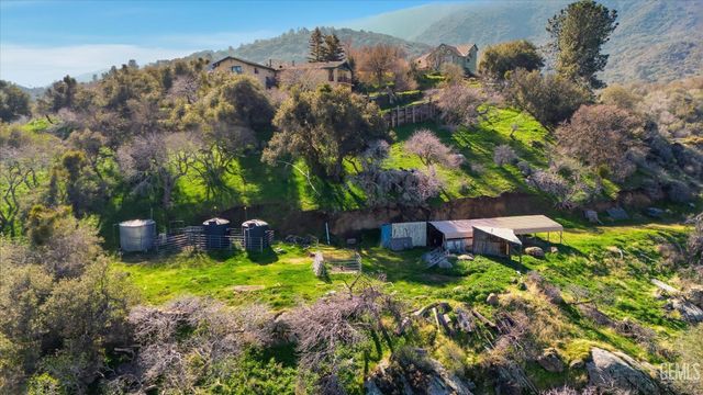 28891 Cuesta Court, Keene, CA 93531