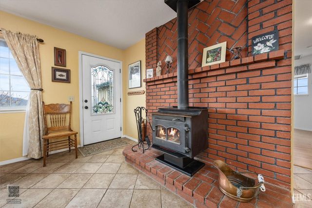 28891 Cuesta Court, Keene, CA 93531