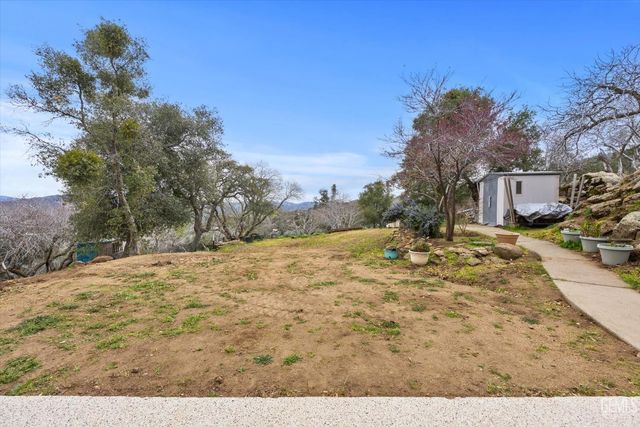 28891 Cuesta Court, Keene, CA 93531