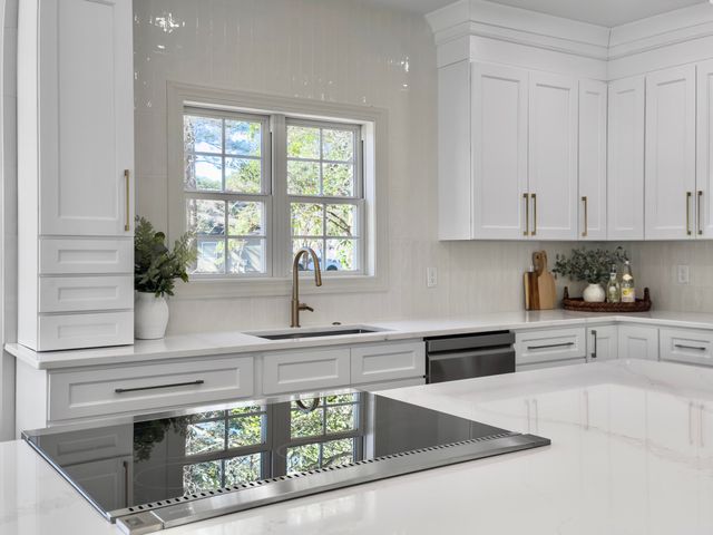 3201 Heathland Way, Mount Pleasant, SC 29466