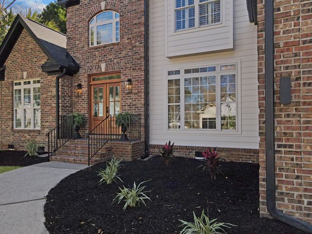 3201 Heathland Way, Mount Pleasant, SC 29466