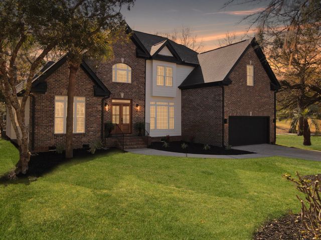 3201 Heathland Way, Mount Pleasant, SC 29466