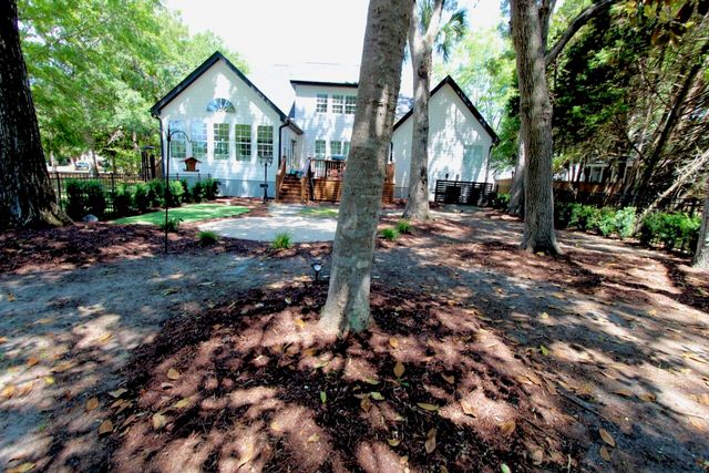 3201 Heathland Way, Mount Pleasant, SC 29466