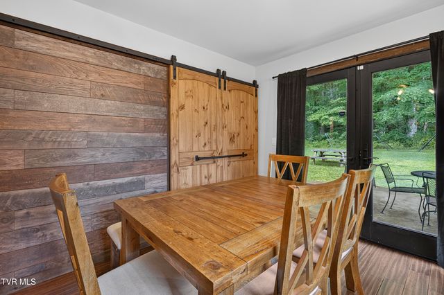 200 Lexington Street, Damascus, VA 24236
