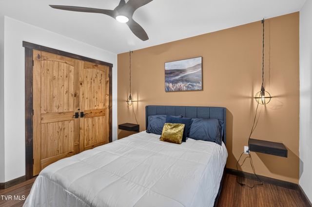 200 Lexington Street, Damascus, VA 24236