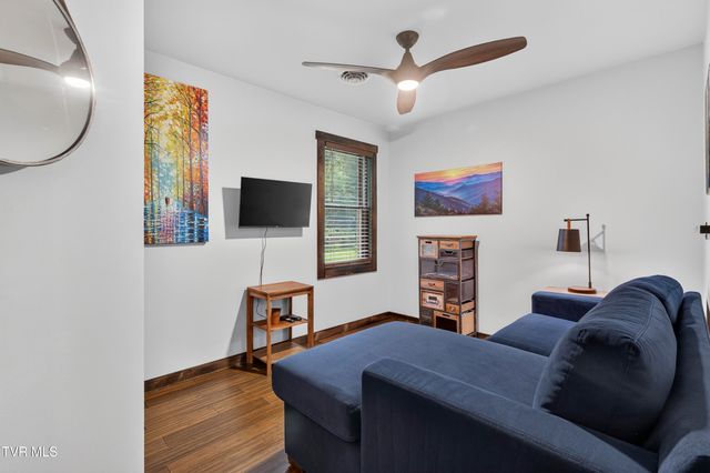 200 Lexington Street, Damascus, VA 24236