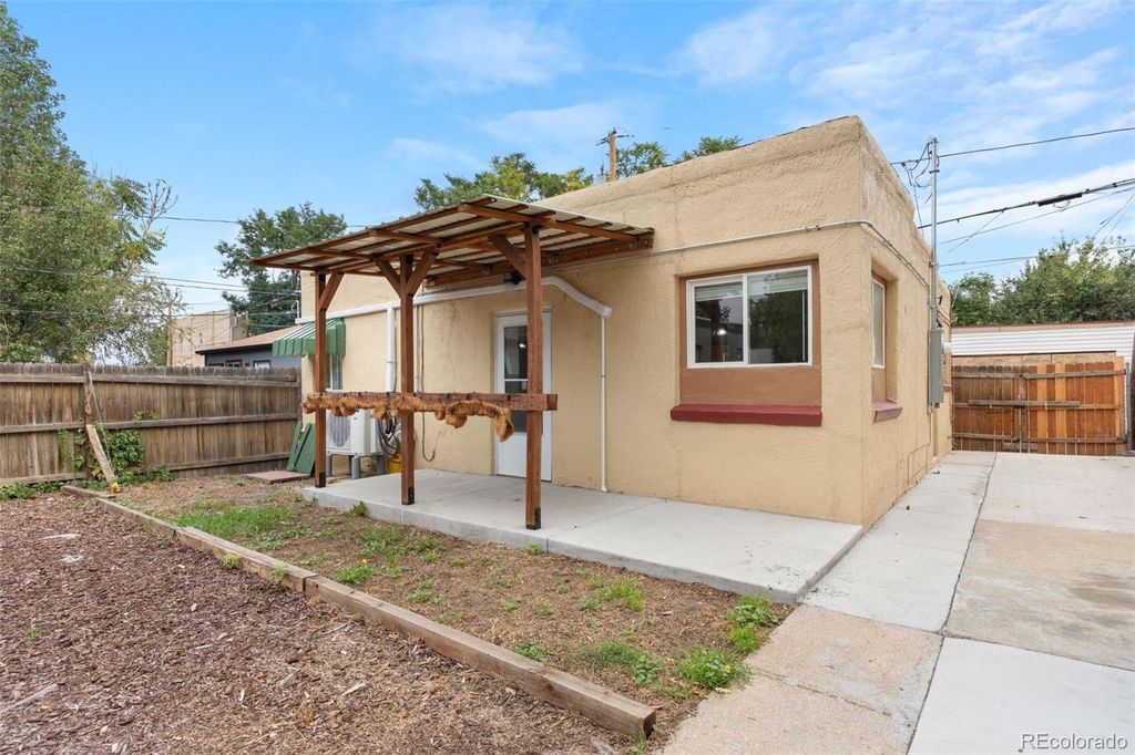 3126 N Race Street, Denver, CO 80205