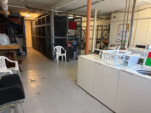 2333 W Farwell Avenue 2S, Chicago, IL 60645