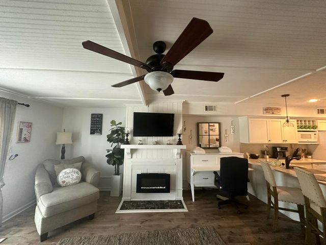 260 Driftwood Lane, Edisto Island, SC 29438