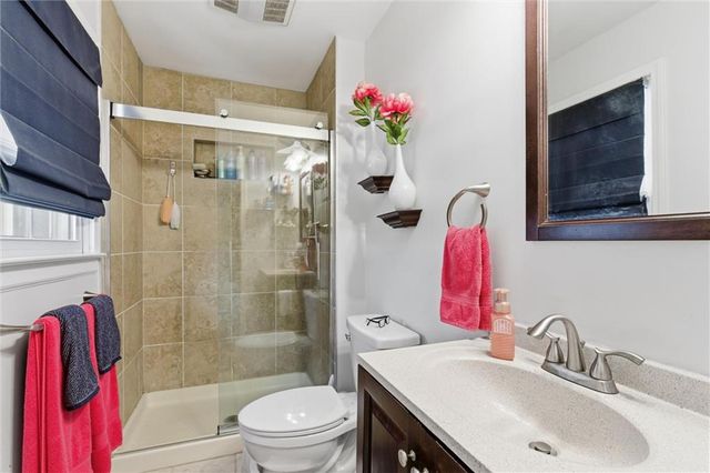 308 SE Colony Drive, Lee's Summit, MO 64063